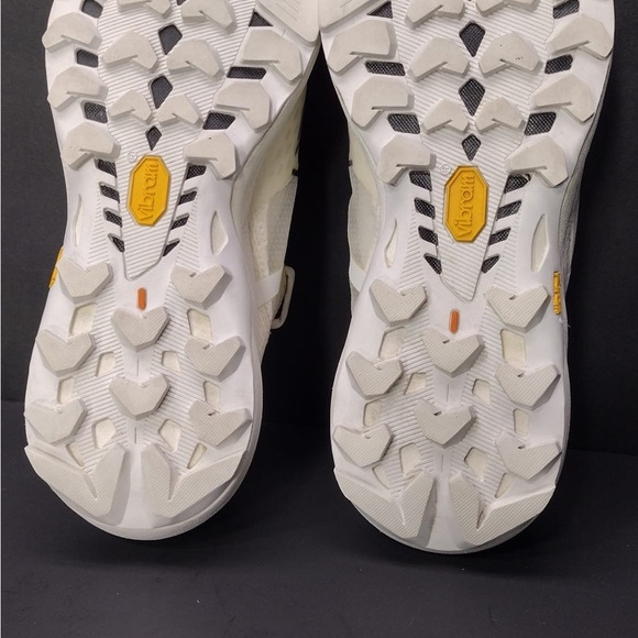 Merrel MLT White Athletic Men\'s Shoes size 8 pre owned Exellent condition main image 8